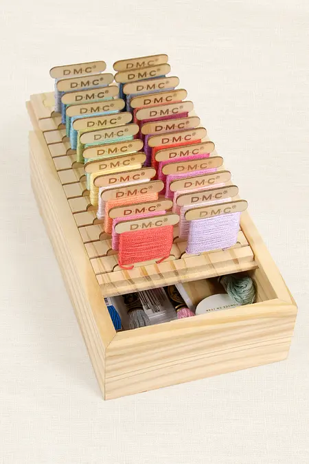 Scatola porta progetti in legno Eco Vita con 24 bobine - DMC - immagine 2